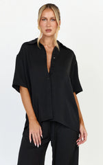 Robyn Shirt - Button Front Short Sleeve Shirt in Black