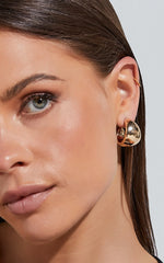 Thia Earrings in Gold