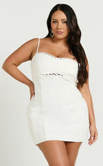 Gigi Mini Linen Blend Dress - Sweetheart Tie Back Scallop Detail Dress in Off White