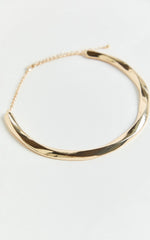 Ezra Necklace - Twisted Choker Necklace in Gold