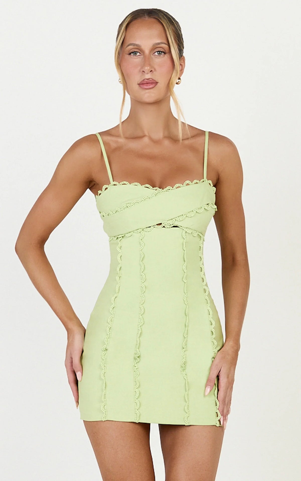 Gigi Mini Linen Blend Dress - Sweetheart Tie Back Scallop Detail Dress in Pastel Green