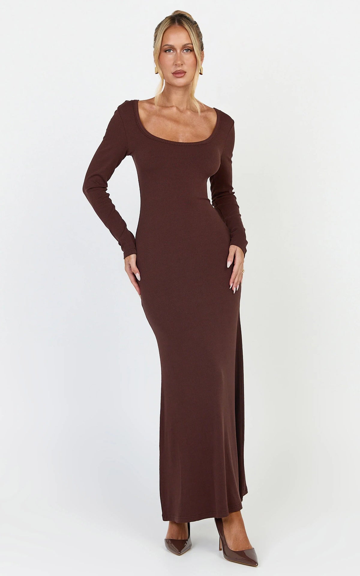 Gabriella Maxi Dress - Long Sleeve Scoop Neck Dress in Chocolate