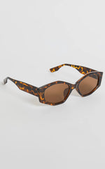 Keisha Sunglasses - Wide Rim Sunglasses in Tort